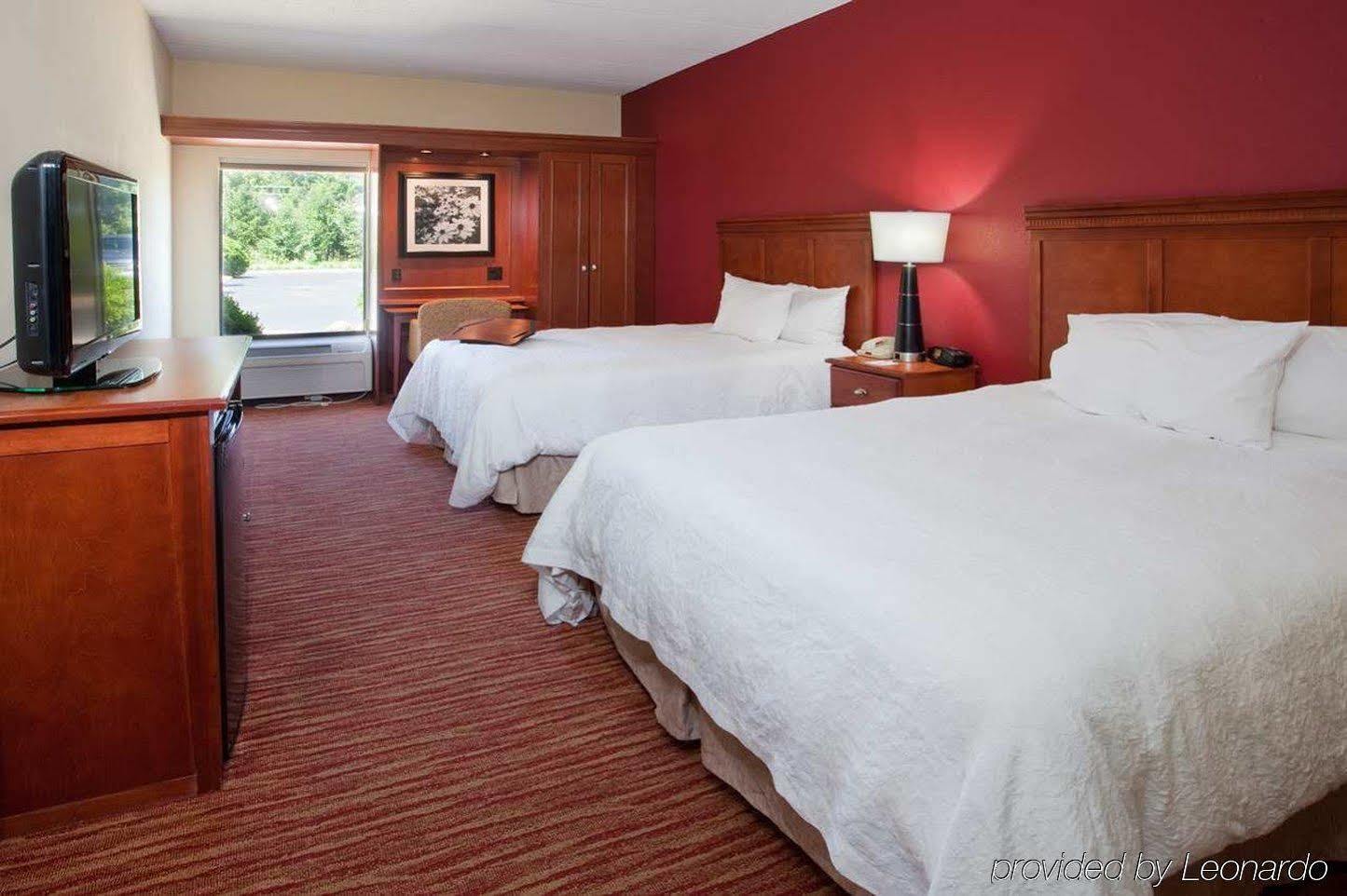Hampton Columbus-east 3*
